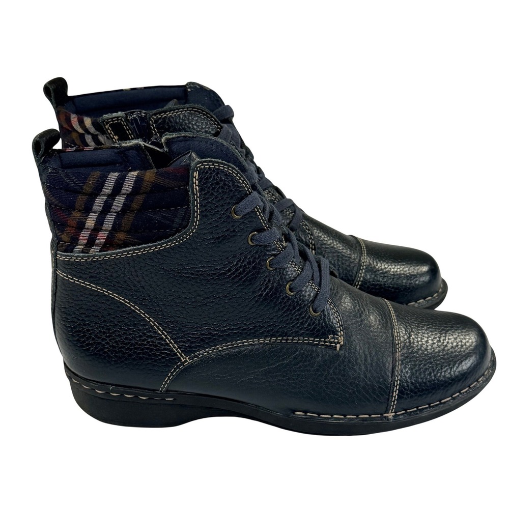 Clarks Whistle Bea Boots Womens 9 Blue Leather Plaid Collar Ankle Comfort Casual